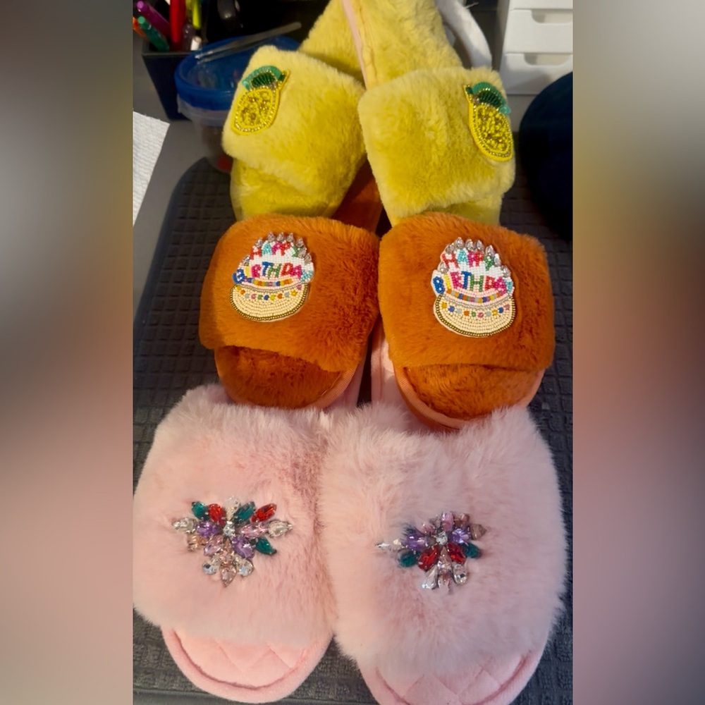 NEW Custom faux Fur Bling Womens Slippers